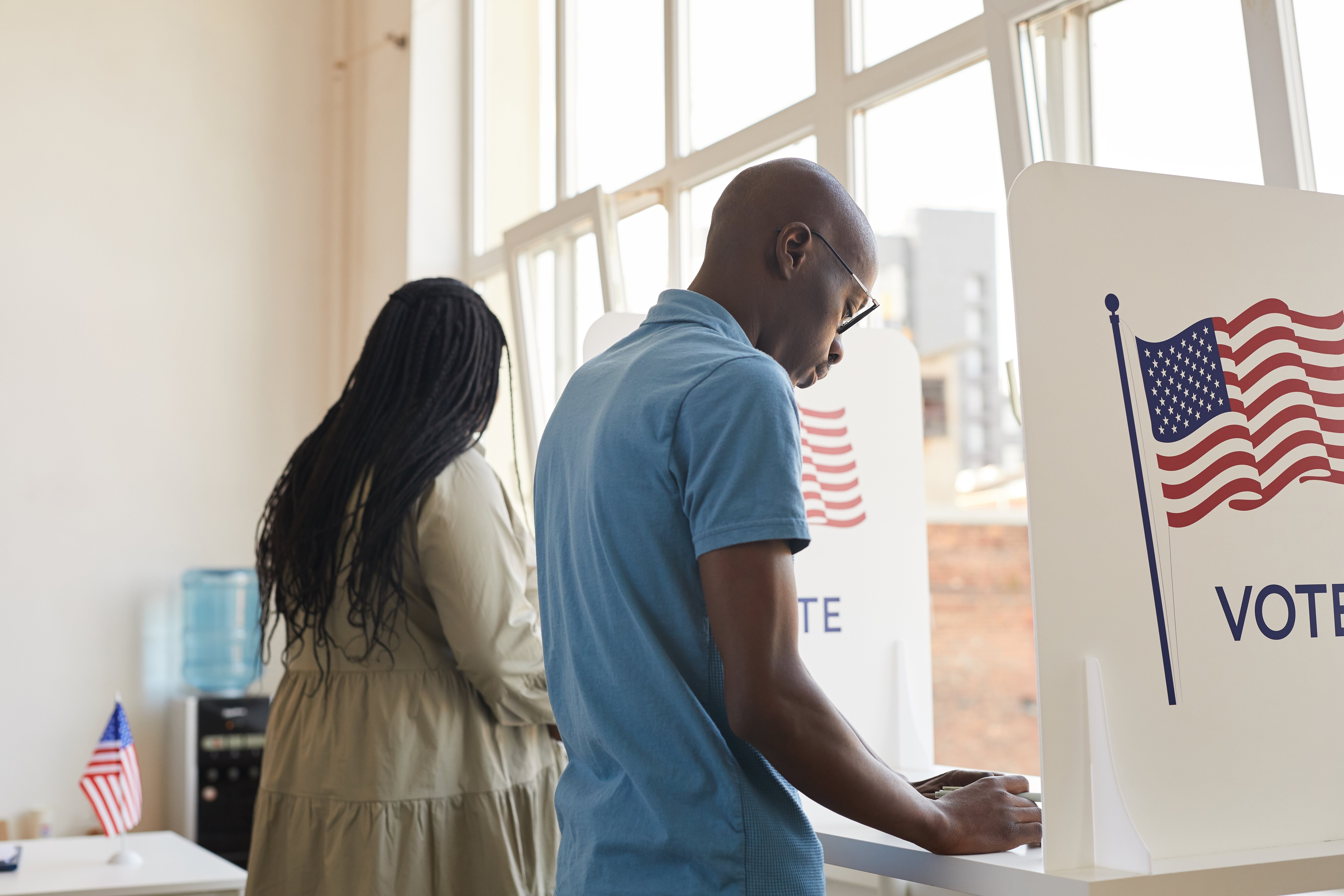 people-voting-at-polling-station-on-election-day-2026-09-22-01-09-59-utc